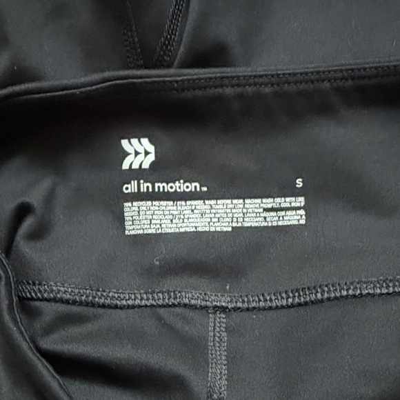 All in Motion Women's High Waist Black Shorts - Picture 3 of 3